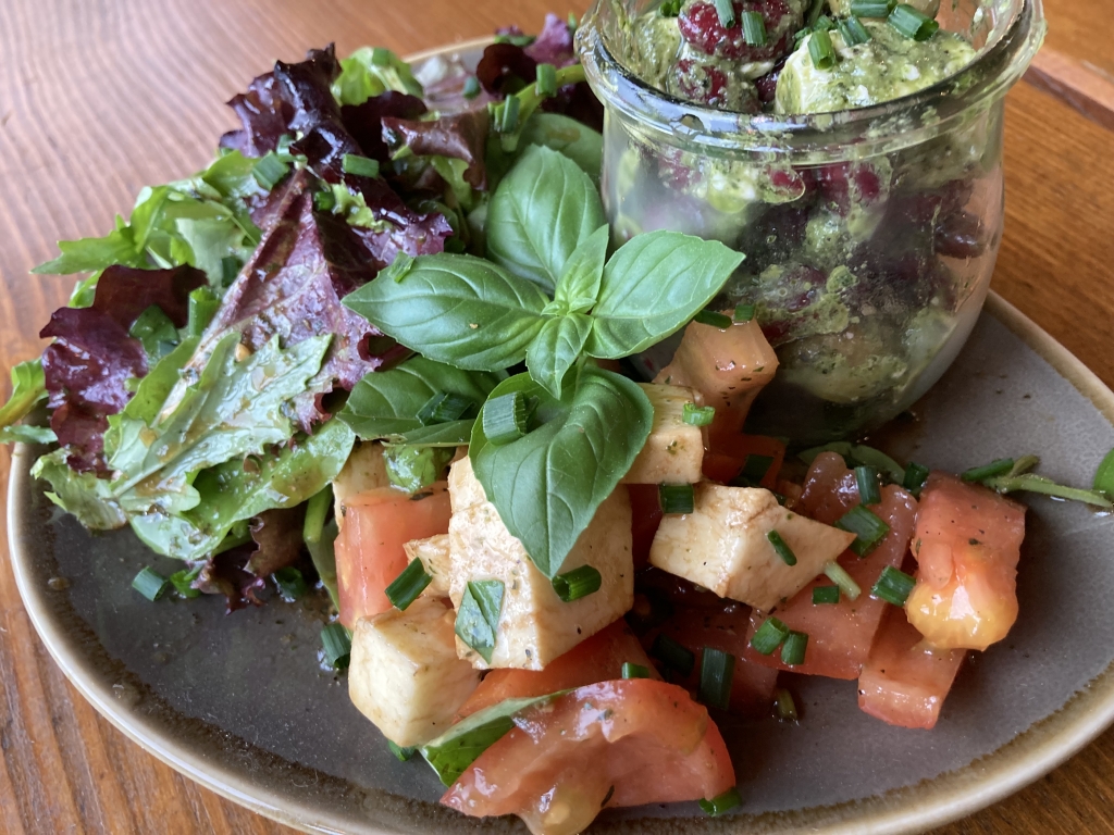 Bild zur Nachricht von JJs Raugrund – Restaurant, Bar, Biergarten