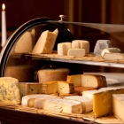 Foto zu Charlotte & Fritz: Rohmilchkäse von Bouton d'or