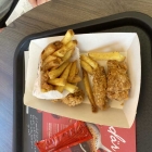 Foto zu Kentucky Fried Chicken: 3 Hot Wings und Pommes