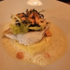 Foto zu Die Graifen | Weine - Leben - Essen: 29.12.25: Wildes Zanderfilet, Seeigel Beurre blan, Kartoffelpüree, Nordseekrabben, Zupfsalat