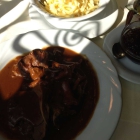 Foto zu Zum Stern: Rehbraten in Pfifferlingrahmsauce