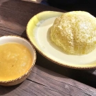 Foto zu Restaurant - Café Zehntscheune: 10.06.25: Der Klassiker - gefüllter Kloß mit Apfelmus