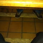 Foto zu Hofbräukeller: Das Corpus Delicti... Tischverstrebungen