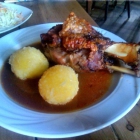 Foto zu Gasthaus Bonschab: Schweinshaxe mit Knödel
