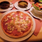 Foto zu Pizzeria Restaurant Ginelli: Pizza Gino