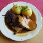 Foto zu Herzog Tassilo Stub'n im Kloster Thierhaupten: Schweinebraten