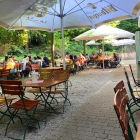 Foto zu Wirtshaus Molkenkur: Lauschiger Biergarten und wenn nicht gerade eine Schulklasse anwesend ist, soll es auch schön ruhig und entspannt sein!
