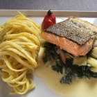 Foto zu Restaurant Kupferkanne: 07.07.25: Schottisches Lachsfilet, Mangold, Bandnudeln - € 34,00