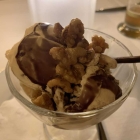 Foto zu Patrizierhaus St.Jonathan: 18.11.25 Walnuss Eis mit karamellisierten Walnüssen