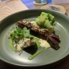 Foto zu Hotel & Restaurant Alte Schule Fürstenhagen: Gang 2 Rind, Gurke, Fenchel