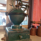 Foto zu Duftbräu: alte Kaffeemühle