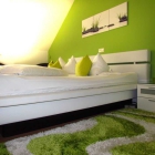 Foto zu Gasthaus Forster am See: Eines der im Jahr 2011 neu renovierten Gästezimmer unseres Hotels