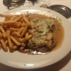 Foto zu Zum grünen Baum: Überbackener Schweinerücken.