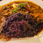 Foto zu Lorenz Straußi: Hirschragout Rotkraut + Spätzle <-nicht im Bild