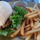 Foto zu Restaurant Hemingway's: Hamburger mit French Fries