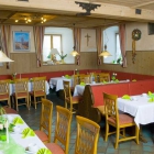 Foto zu Zum Schlössle Finningen - Restaurant Hotel: urgemütlich und elegant mit schönem Kamin