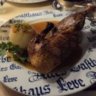 Foto zu Altes Gasthaus Leve: Halbe Ente
