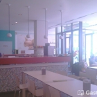 Foto zu Lounge im All Season Hotel: Nochmals der Frühstücksbereich und die ounge, der vordere Teil mit sicht zum eingang vom Hotel.