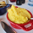 Foto zu The Grill Upper River: Gebuttertes Kartoffelpüree