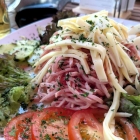 Foto zu Wirtshaus Rose: Wurstsalat meets Straßburg!