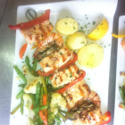 Foto zu Maritimo: Lachs mit Gambas am Spieß