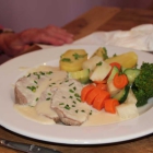 Foto zu Waldfee: Wiener Kalbstafelspitz auf Kren-Oberssoße mit glasiertem Gemüse und Petersilienkartoffeln für 13,80€