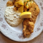 Foto zu Restaurant Zum Erker: 23.1025, Stammessen - Gebackenes Rotbaschfilet mit Remoulade  u Bratkartoffeln