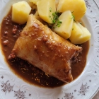 Foto zu Restaurant Zum Erker: 23.10.25, Krautroulade mit Specksoße  u. Kartoffeln.