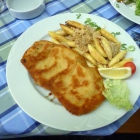 Foto zu Landgasthof ,,Zum Alten Wirt'': Bayrisches Schnitzel