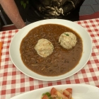 Foto zu Gasthaus La Bas: Saure Lunge mit Semmelknödln 2026 15,90 €nödln