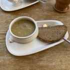Foto zu Suppdiwupp · Restaurant und Onlineshop: fränkische Kartoffelsuppe mit Wienerle klein 2026 8,70 €