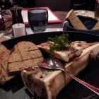 Foto zu Délice La Brasserie · Hotel Sofitel Bayerpost: Rindermark mit Röstbrot