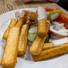 Foto zu Habibi: Frittierte Halloumi-Finger