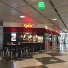 Foto zu Käfer · Flughafen · Terminal 2 · Abflug G · Ebene 04: 