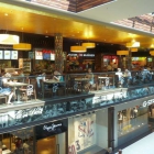Foto zu Mall of Berlin: Teil des Food-Courts im 2. Stock