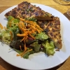 Quiche Lorraine nach Art des Hauses Salatbouquet