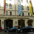 Foto zu Restaurant Schwarzreiter im Hotel Vier Jahreszeiten Kempinski: Hotel Vier Jahreszeiten