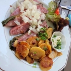 Foto zu Weingut Diefenhard: 02.08.26, Sülze mit Bratkartoffeln  die leider nicht kross  waren zu 12,90.