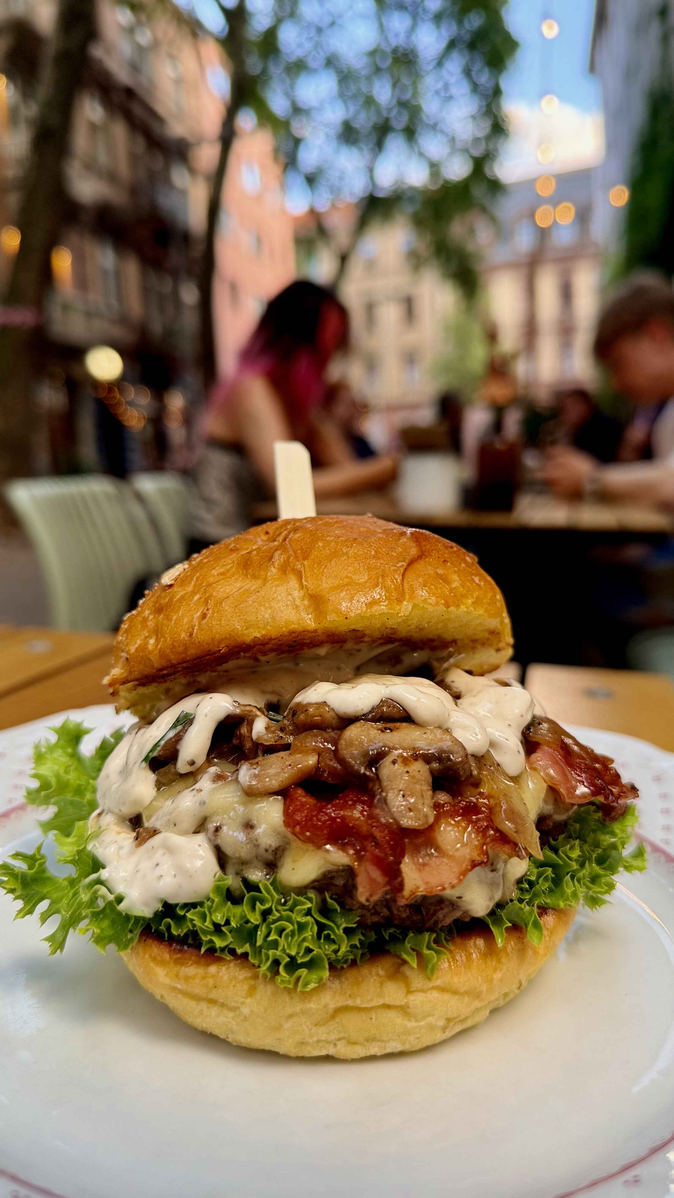 Bild zur Nachricht von Henriette Burger Bar