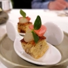 Zwiebelkuchen und neuer Wein (als Gel)