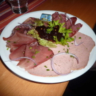 Foto zu Weingut Wagner: Deftige Brotzeit