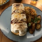 Foto zu New Orleans OLX | Moments & Drinks: Burrito mit Chorizo und Gemüse - würzen kann man im New Orleans
