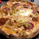 Foto zu Ristorante Da Salvatore: Pizza Salami, Bolognese, Peperoni und Spiegelei (Mittagsangebot)