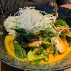 Foto zu Restaurant TA Izakaya: Fried Tofu Bowl mit milder Curry-Sauce