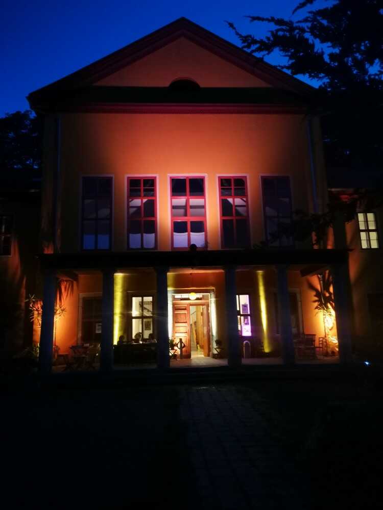 Keine Angabe