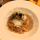 Foto zu Ristorante Taormina : Spaghetti 100 % Calabria mit Nduja, Salsiccia, Mascarpone und Panko - geschmacklich gut – wenig Salsiccia - übersichtliche Portion (21,- €) - strammer Preis