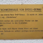 Foto zu Restaurant Helena: 04.10.26, Hinweis auf das Fachwerkhaus  des Restaurants  Helena