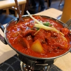 Foto zu Restaurant Royal Punjab  : Lamm Jalfrezi mit Paprika, Tomaten und Zwiebeln - schön aromatisch, aber nicht scharf, auf Wunsch gab es aber eine sehr gute Chili-Sauce mit Wumms zum Nachschärfen