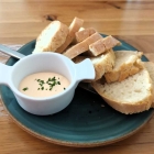 Foto zu Osteria Toskana: Viel Brot, wenig Dip - geschmacklich durchaus passabel