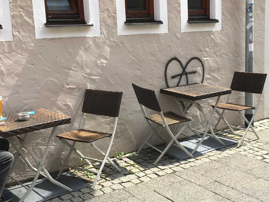 Keine Angabe